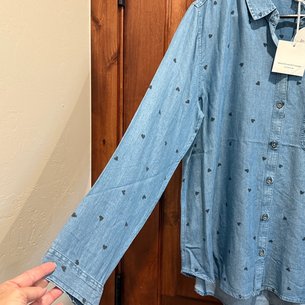 beachlunchlounge Denim Blue Button Down Shirt - Picture 4 of 7